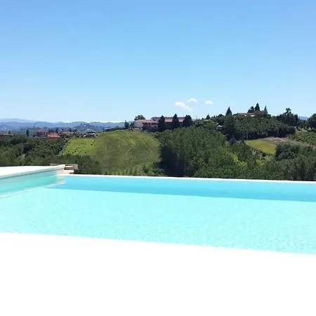 Alta The Adults Only Boutique Bed & Breakfast Vigliano d'Asti