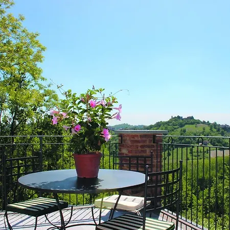 Alta The Adults Only Boutique Bed & Breakfast Vigliano d'Asti
